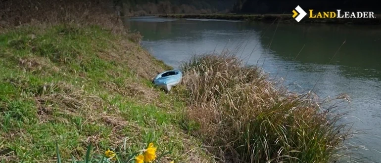 Oregon waterfront property for sale